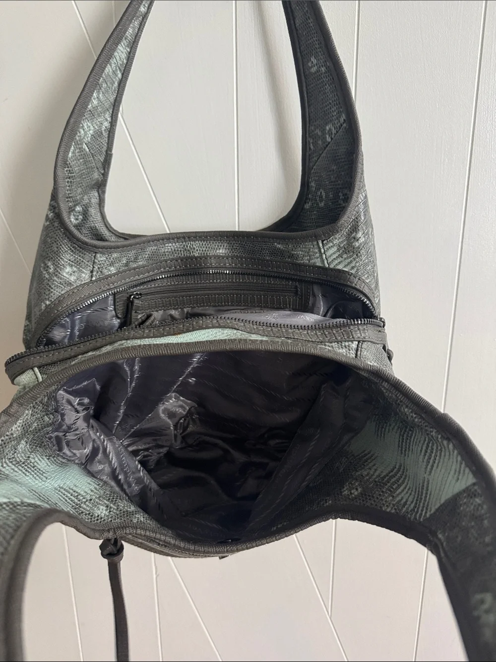 Simply Vera Vera Wang Faux Snakeskin bag - NWT